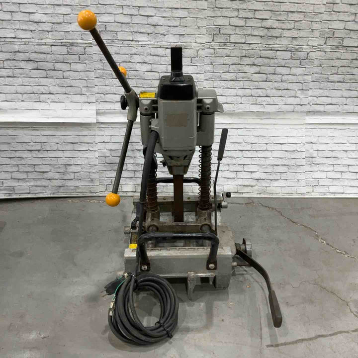 マキタ(makita) 手動角ノミ 最大切込深さ161mm 7305【川口店】