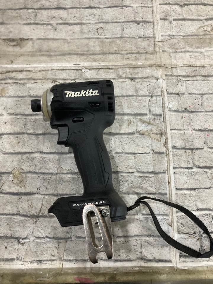 ★マキタ(makita) コードレスインパクトドライバー TD171DZB　最大締付トルク 180N・m　【川口店】