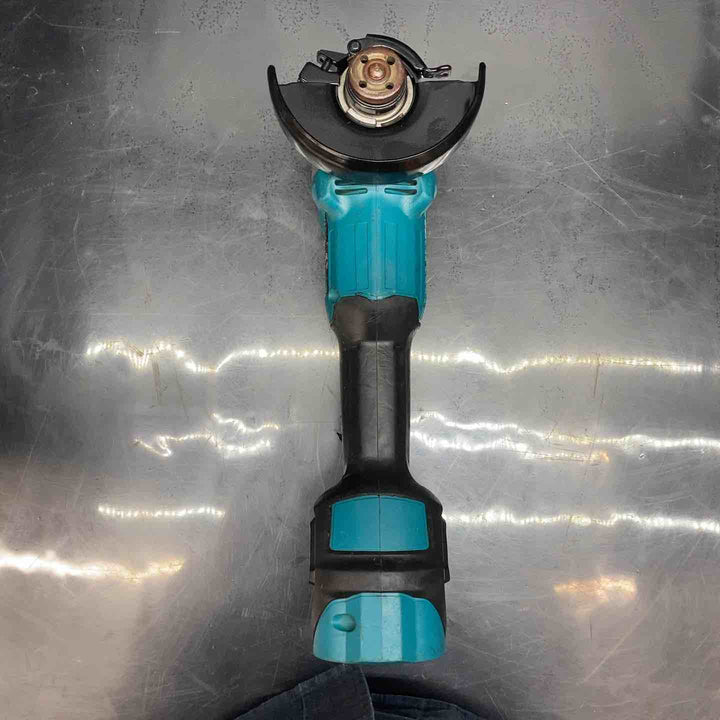 マキタ(makita) 100mmコードレスディスクグラインダ GA412DZ【川越店】