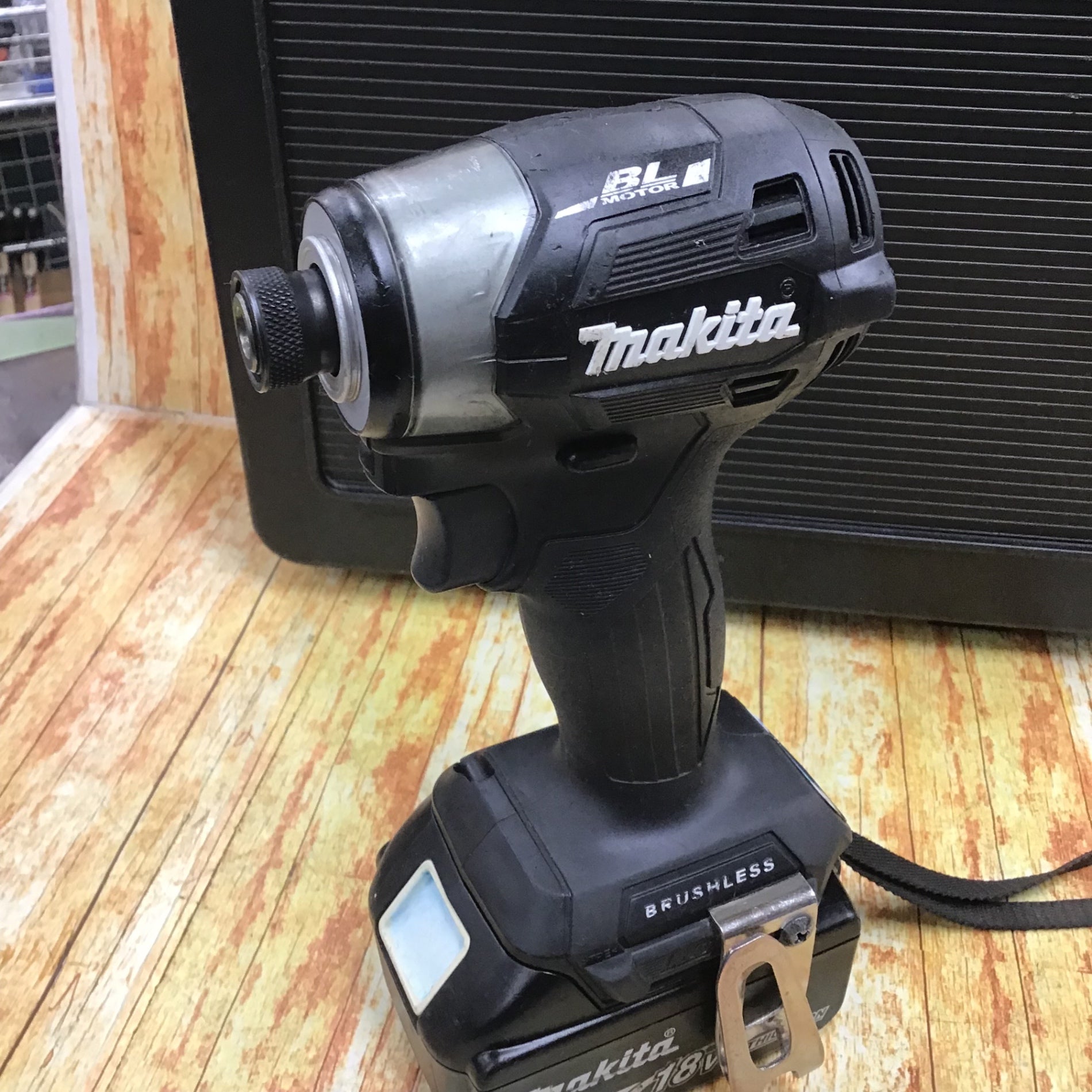☆マキタ(makita) コードレスインパクトドライバー TD173DRGXB【川崎店