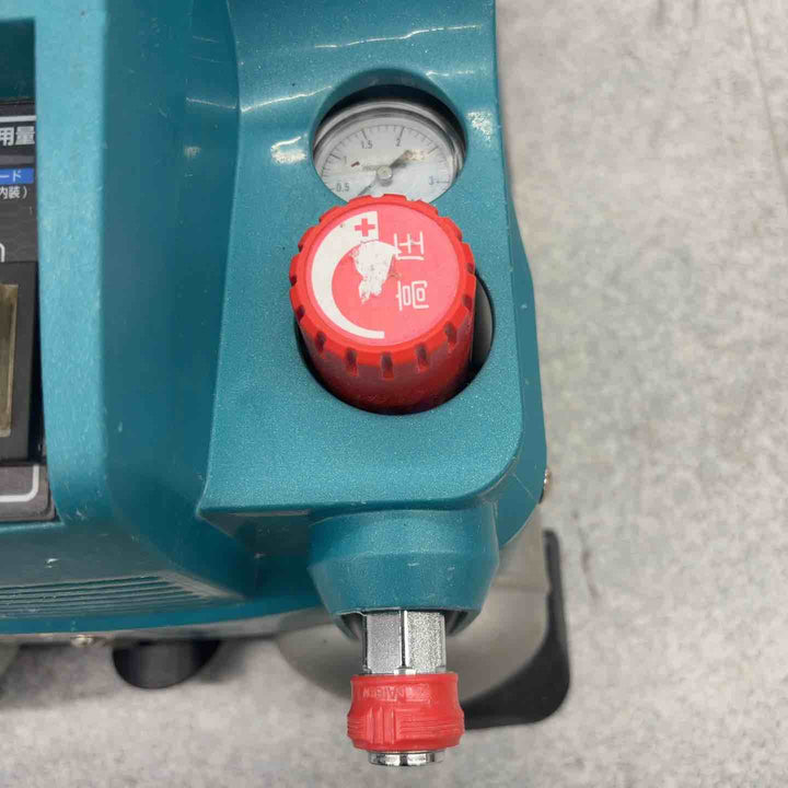 ★マキタ(makita) エアコンプレッサー AC461XS【八潮店】