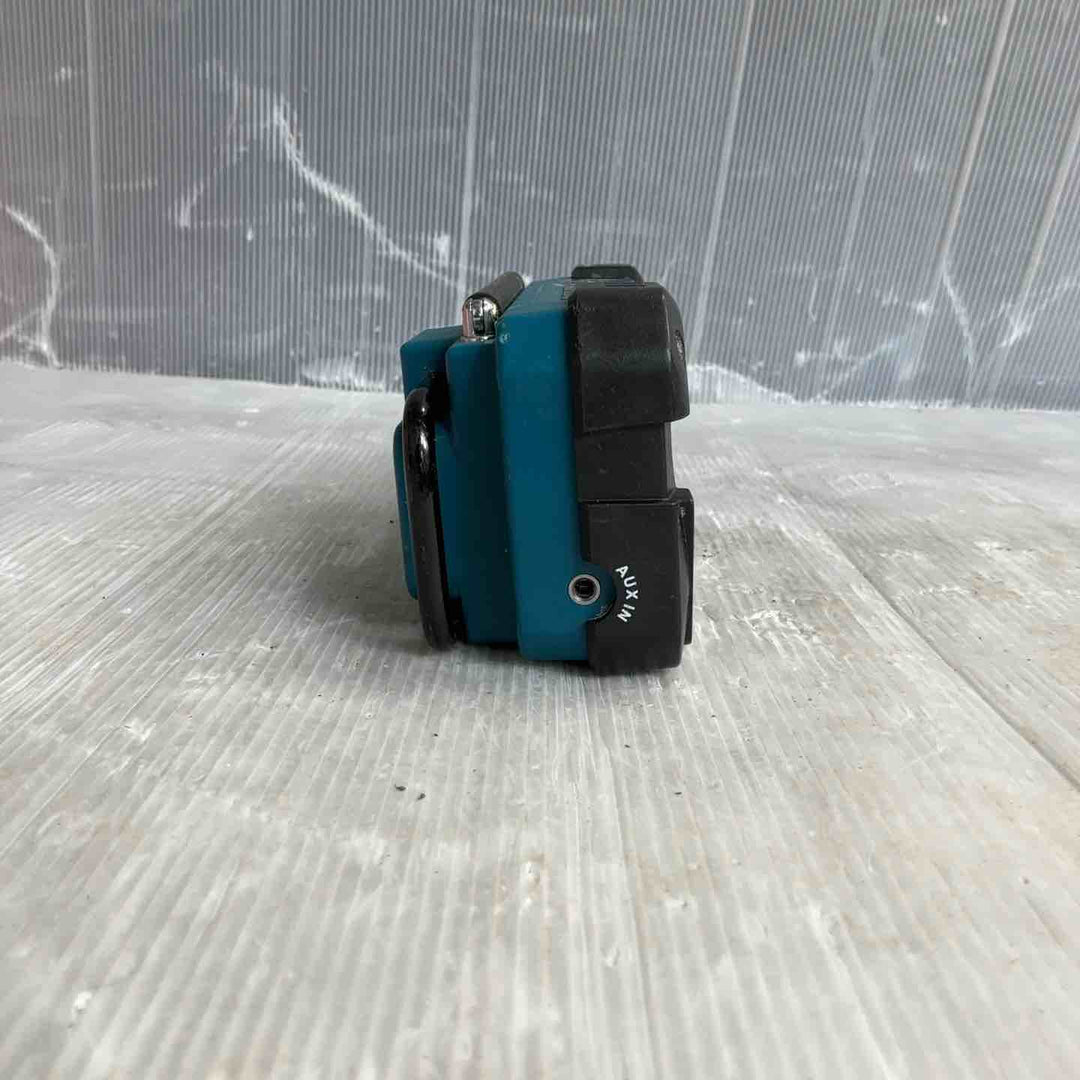 ◇マキタ(makita) コードレスラジオ MR052【草加店】