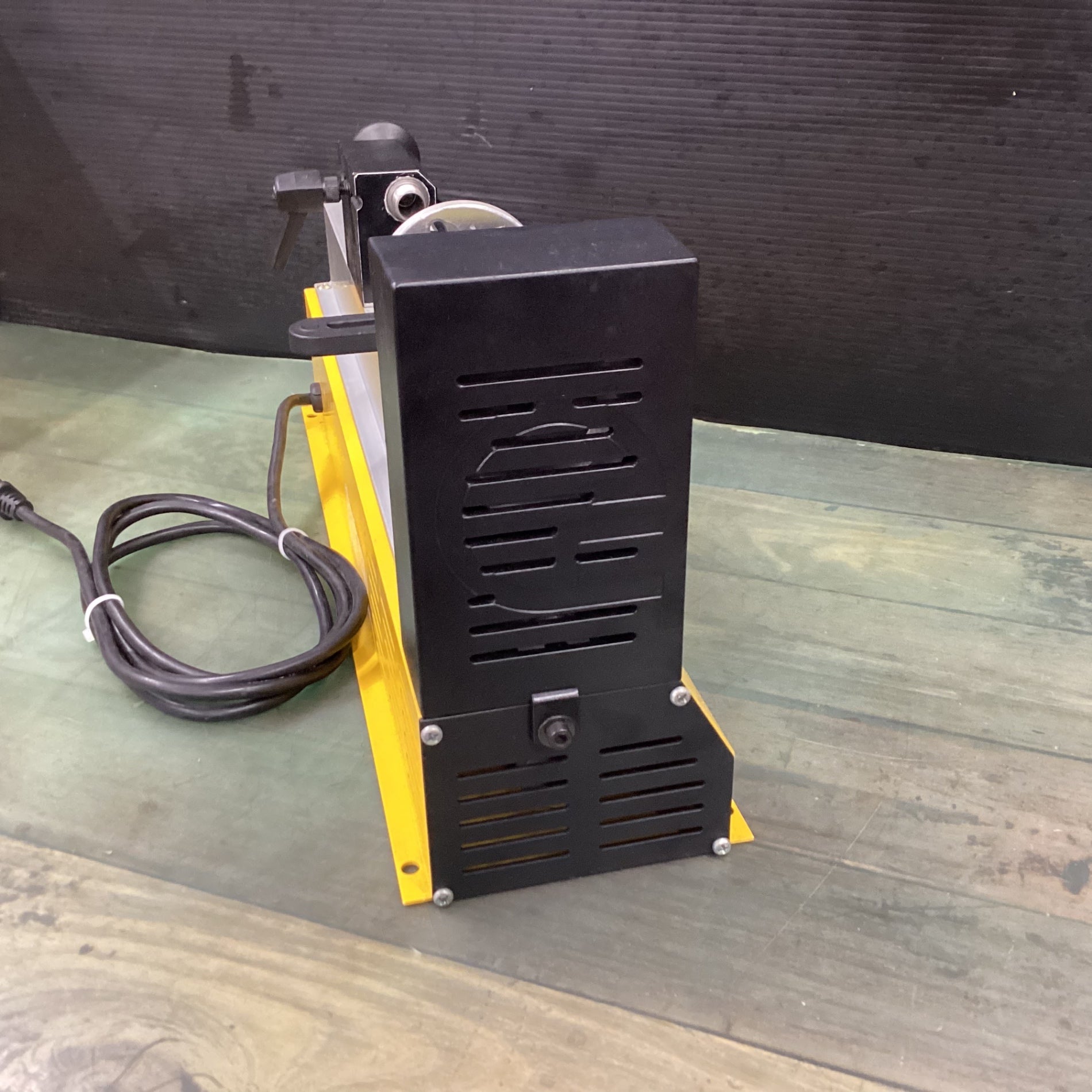 〇藤原産業 ミニ木工旋盤 ROKURO-mini YH-100【東大和店】 – アクト 〇藤原産業 ミニ木工旋盤 ROKURO-mini YH-100【東大和店】 – アクト