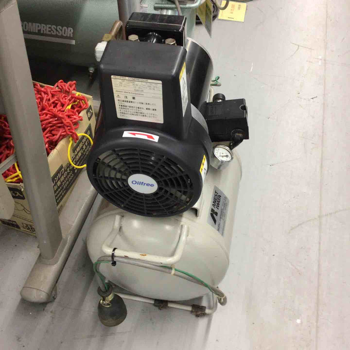 【中古品】【194】アネスト岩田 オイルフリーコンプレッサ0.4KW三相200V TFP04B-10M【戸田店】