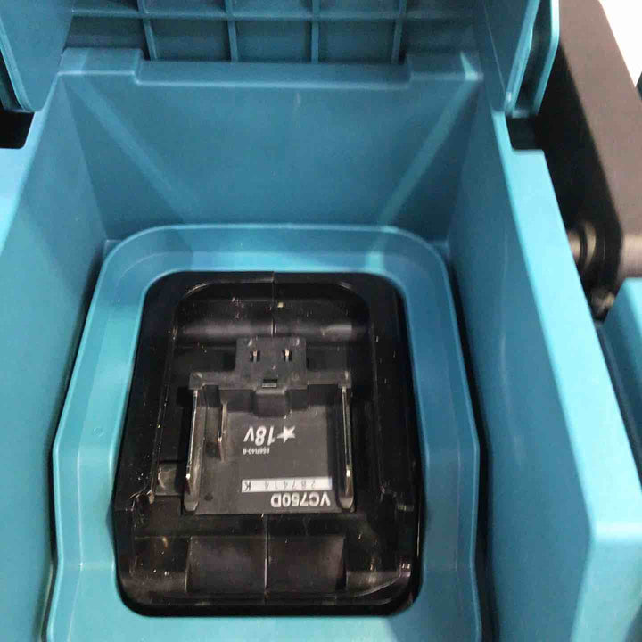 ★マキタ(makita) コードレス集じん機 乾湿両用 VC750DZ【町田店】