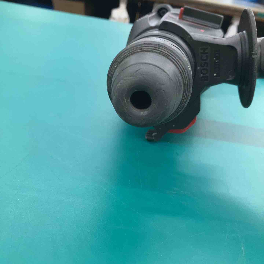 ★ボッシュ(BOSCH) ハンマドリル GBH2-26DFR　本体のみ【戸田店】