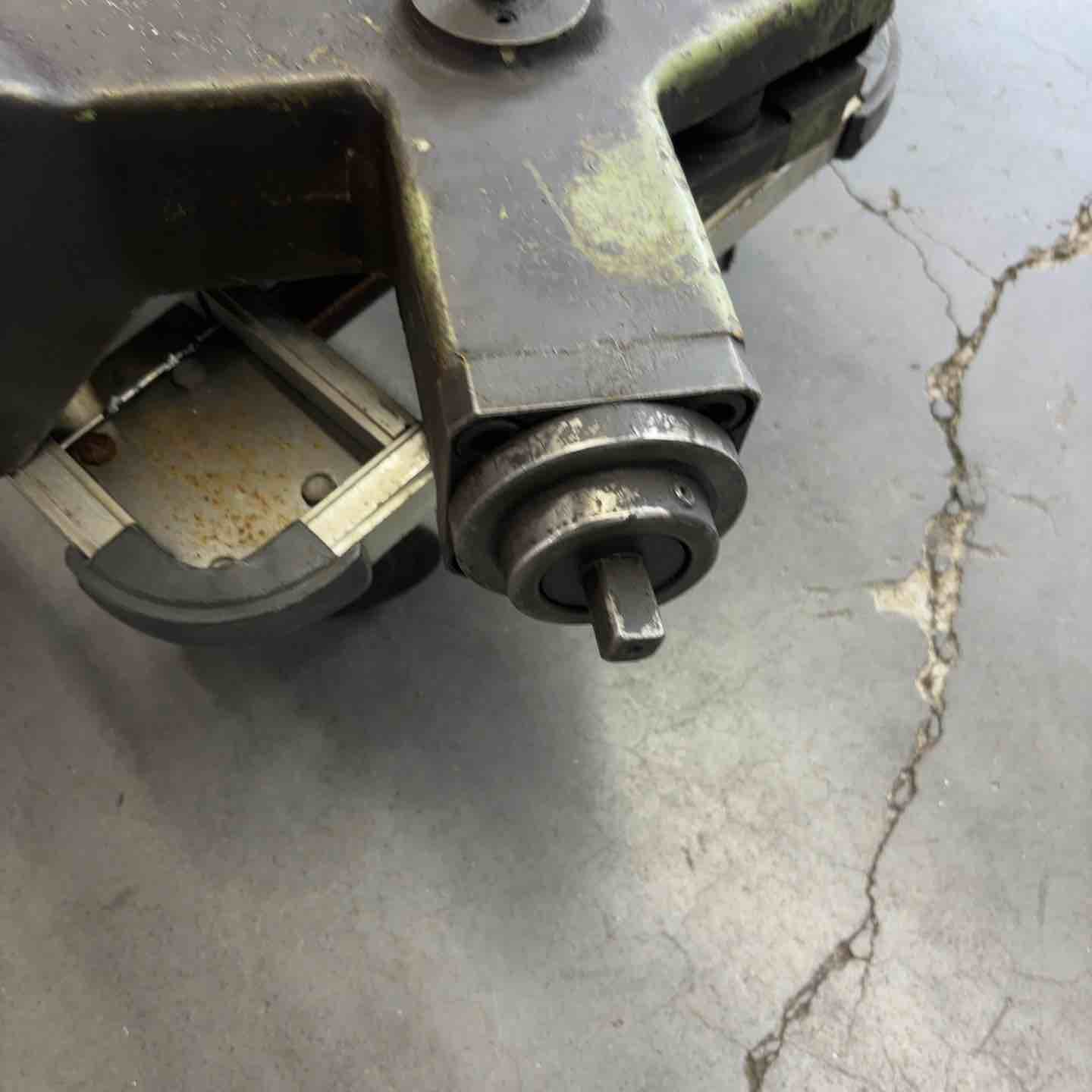 店頭受取り限定】旋盤用 振れ止め ぶりょ 保証無し【川口店】 – アクト