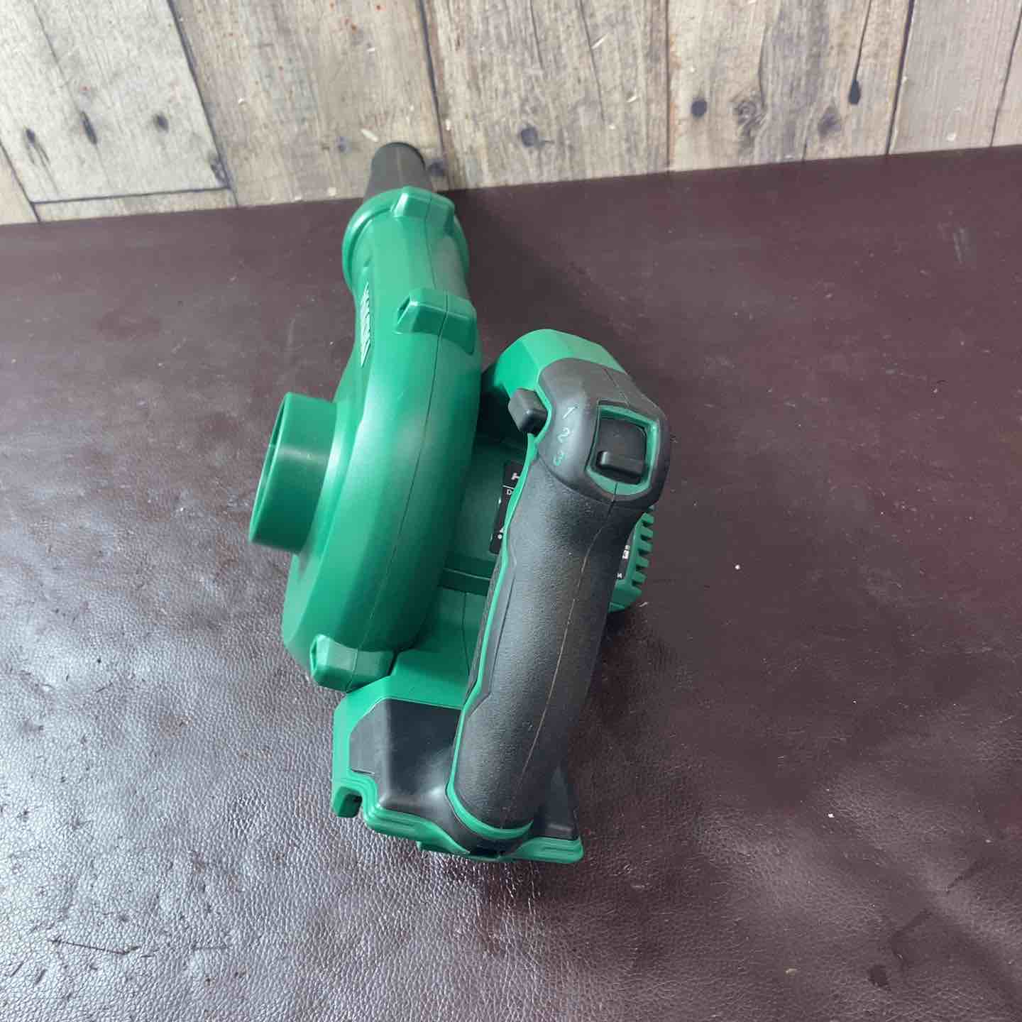 中古品 □ HiKOKI コードレス ブロア RB18DC □ O □ ITM38QJP67BC マルチボルト HiKOKI マルチボルト（14.4V・18V・36V） 充電式ブロワ