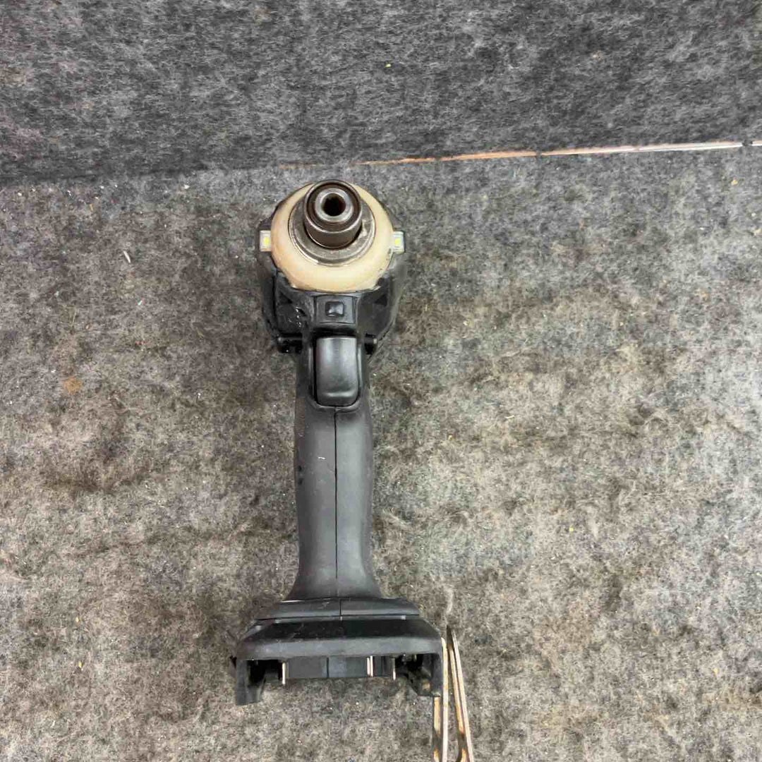 【現状品】★マキタ(makita) コードレスインパクトドライバー TD172DZB 動くが、ライト・パネル不灯。手元スイッチX。【鴻巣店】