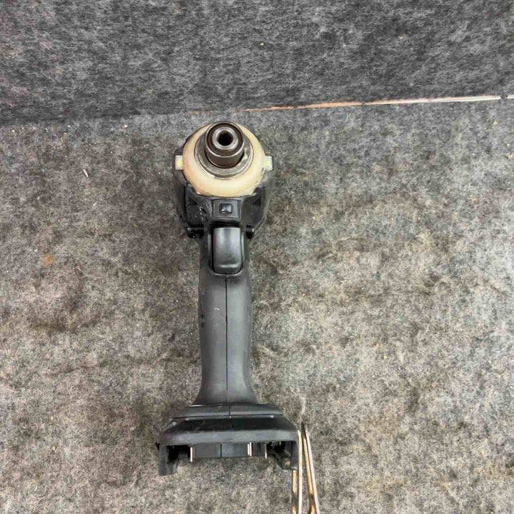 【現状品】★マキタ(makita) コードレスインパクトドライバー TD172DZB 動くが、ライト・パネル不灯。手元スイッチX。【鴻巣店】