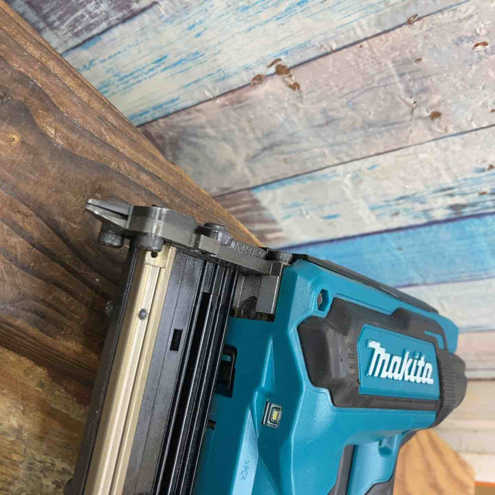 ★マキタ(makita) コードレスピンネイラ PT353DZ【柏店】