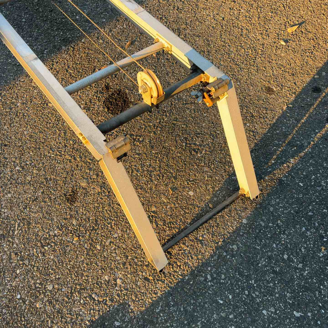 【店頭受取り限定】100V 荷揚げ機 最大60kg ライトリフター 日本産業機械 4m80cm 2連はしごセット【川口店】