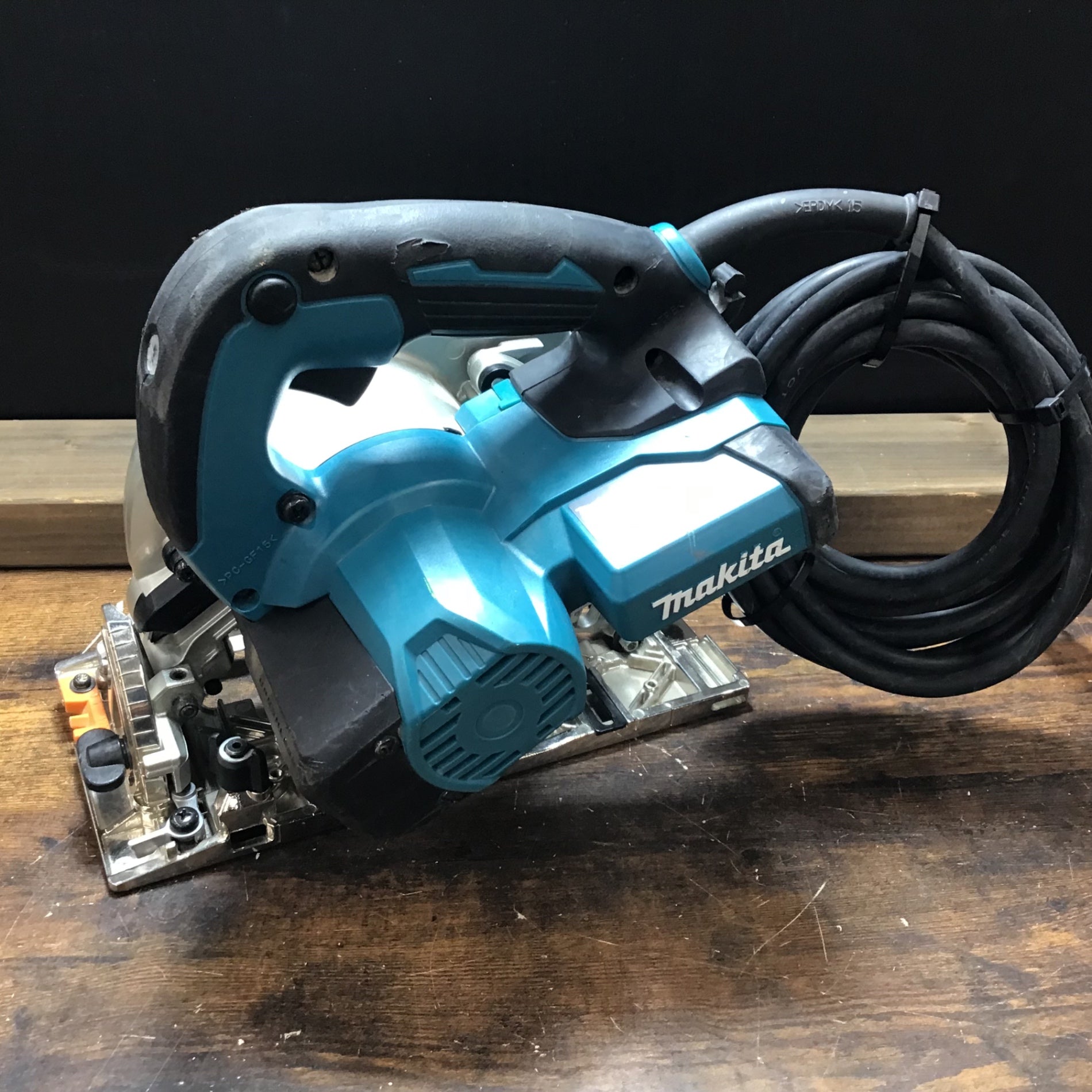 ☆マキタ(makita) 電子造作用精密マルノコ HS6403【戸田店】 – アクト ☆マキタ(makita) 電子造作用精密マルノコ HS6403【戸田店】 – アクト