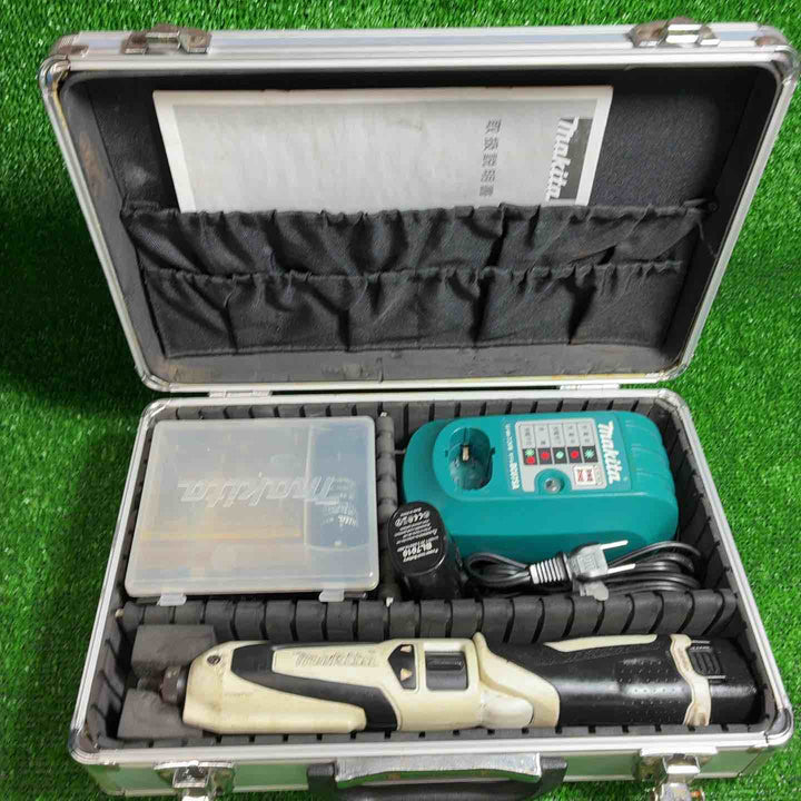 ☆マキタ(makita) コードレスペンインパクトドライバ TD021DSW【藤沢店】