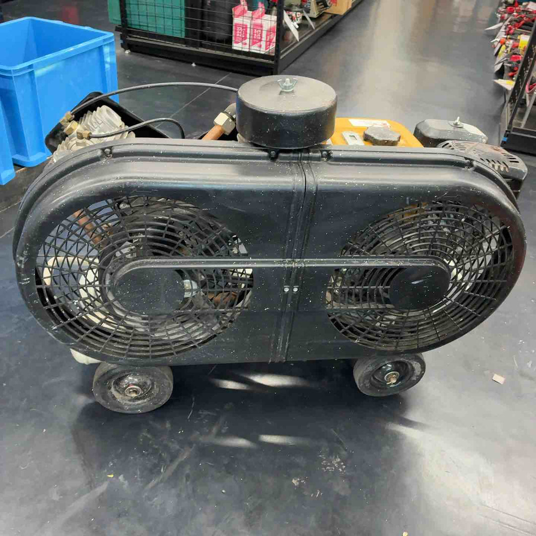 【店頭受取り限定】◇アネスト岩田(IWATA) エンジンコンプレッサー PLUE22B-10【藤沢店】