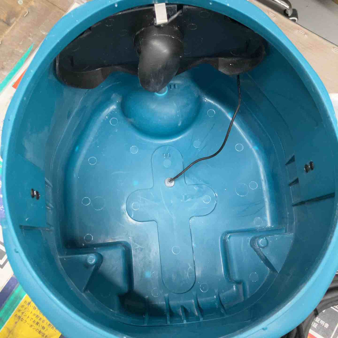 ◇マキタ(makita) 乾式 集じん機 472(P)【戸田店】