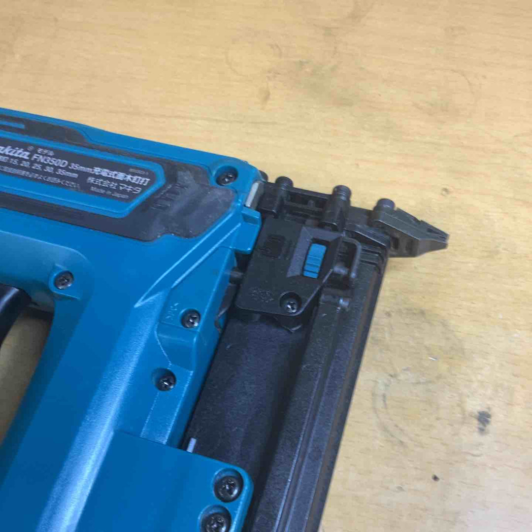 ★マキタ(makita) コードレスフィニッシュネイラ FN350DZK【越谷店】