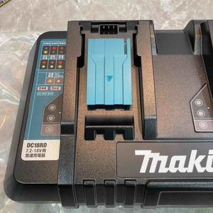 ★マキタ(makita) 2口急速充電器 DC18RD【八潮店】