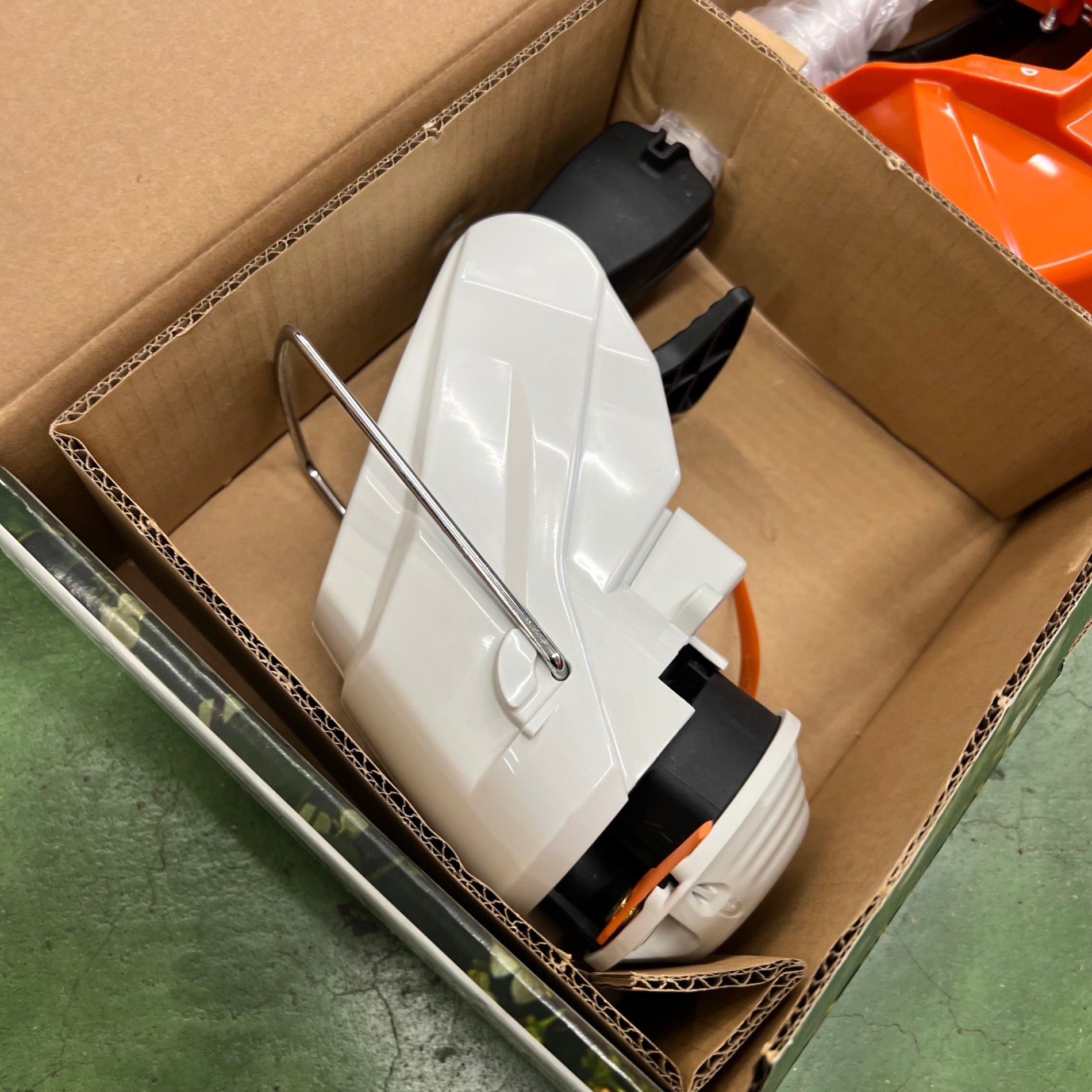 STIHL スチール FSA 45 バッテリー内臓 刈払機 店頭展示品【桶川店】 – アクトツールオンラインショップ