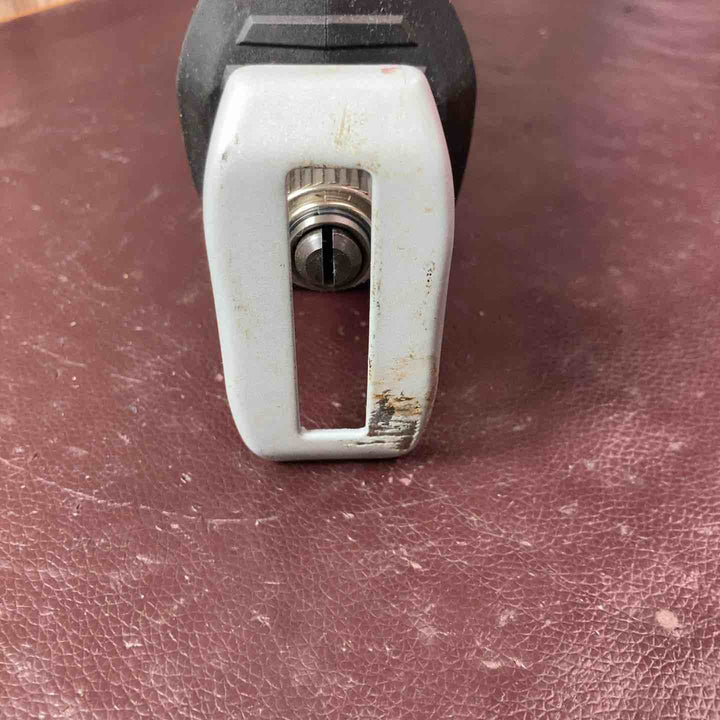 【中古品】ボッシュ(BOSCH) コードレスセーバーソー GSA18V-LIC 本体のみ【東大和店】