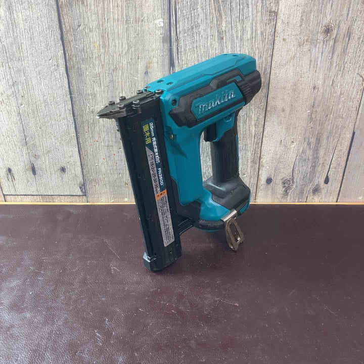 【中古品】マキタ 充電式35mm面木釘打ち機 FN350DZ 18V【東大和店】