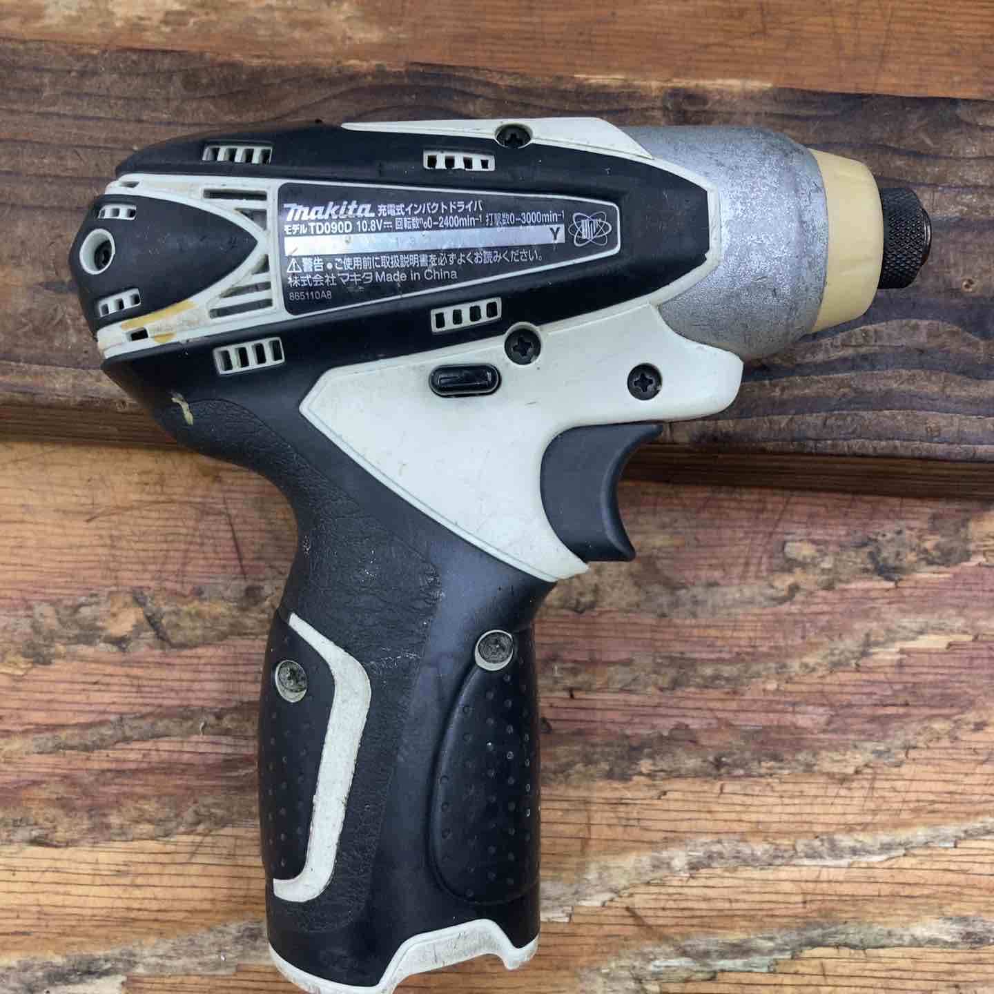 中古品】☆マキタ(makita) コードレスインパクトドライバ TD090DWXW