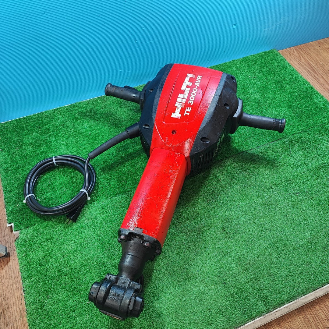 【店頭受取り限定】★ヒルティ(Hilti) コード式ハツリ機 TE3000-AVR【岩槻店】