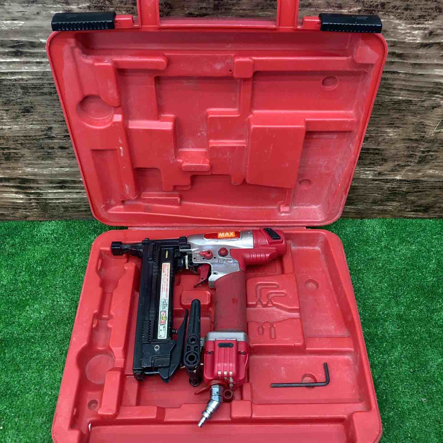 MAX 高圧フロアタッカ  新品 MAX 高圧 38mm 4MAステープル用エアネイラ HA-38F4(D) 電動工具