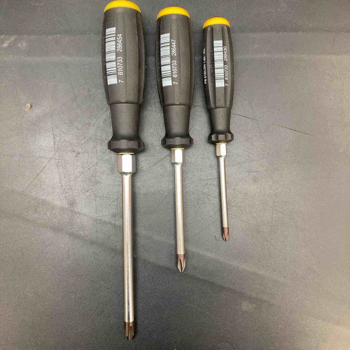 ◇PB SWISS TOOLS スイスツールズ 6本組スイスグリップ 貫通マイナス・プラスドライバーセット 8249.DNCBB【川越店】