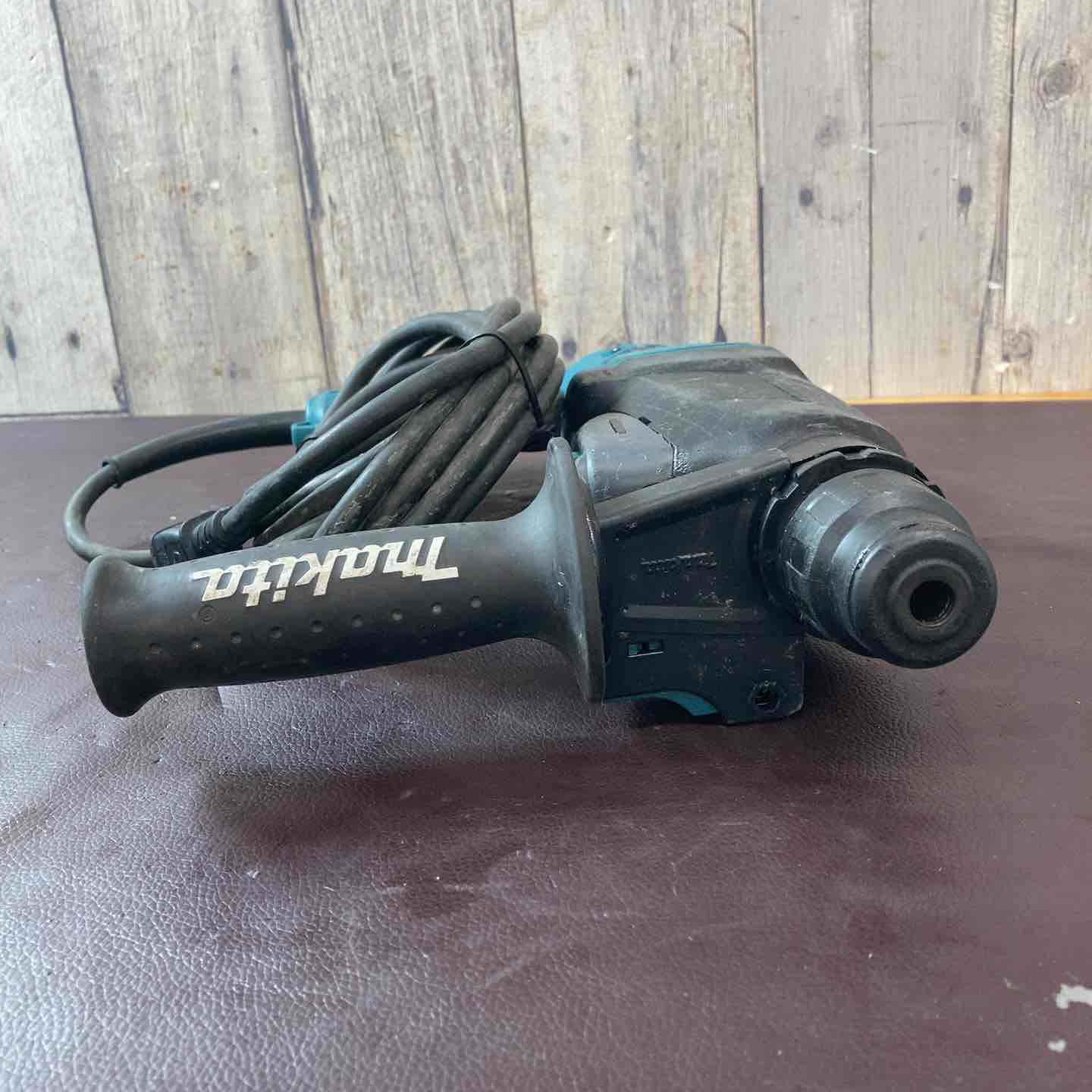 中古品】マキタ(makita) ハンマドリル HR2601F ハツリ機 はつり 100V