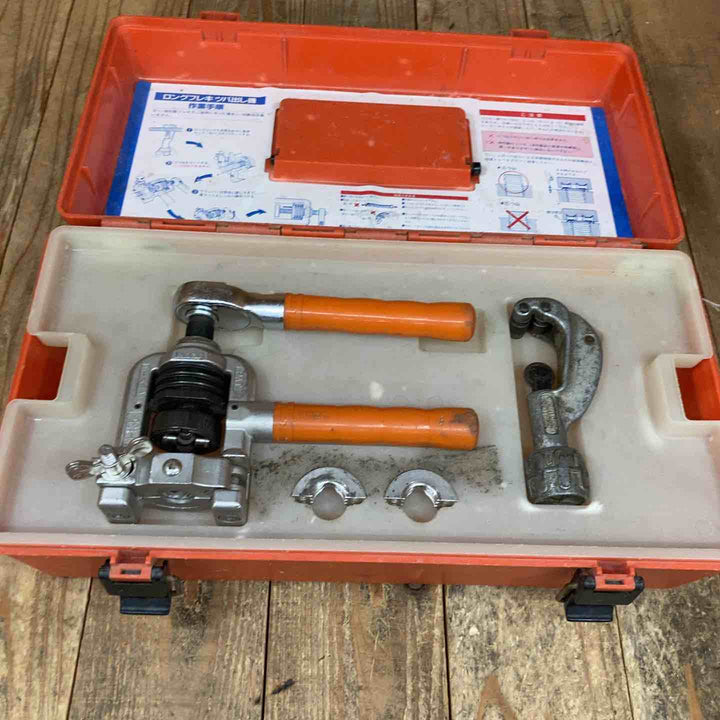 ◇因幡電工(INABA) ロングフレキつば出し機 TM-135 B-13/B-15ダイス、チューブカッター付【所沢店】