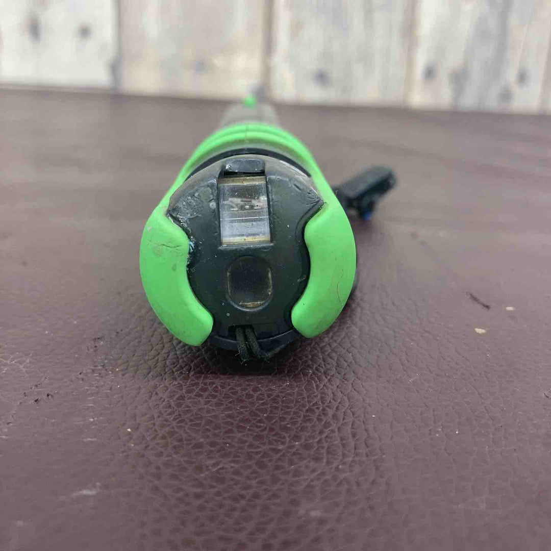 【中古品】 パナソニック(Panasonic) レーザー墨出し器 墨出し名人 十字・地墨 BTL1100G 【東大和店】