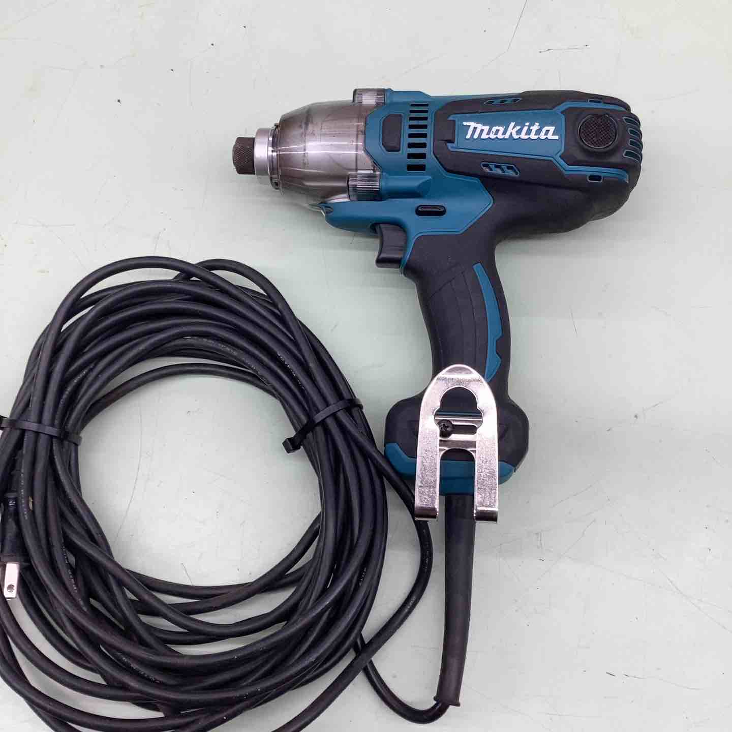 ☆マキタ(makita) インパクトドライバ TD0220【越谷店】 – アクト