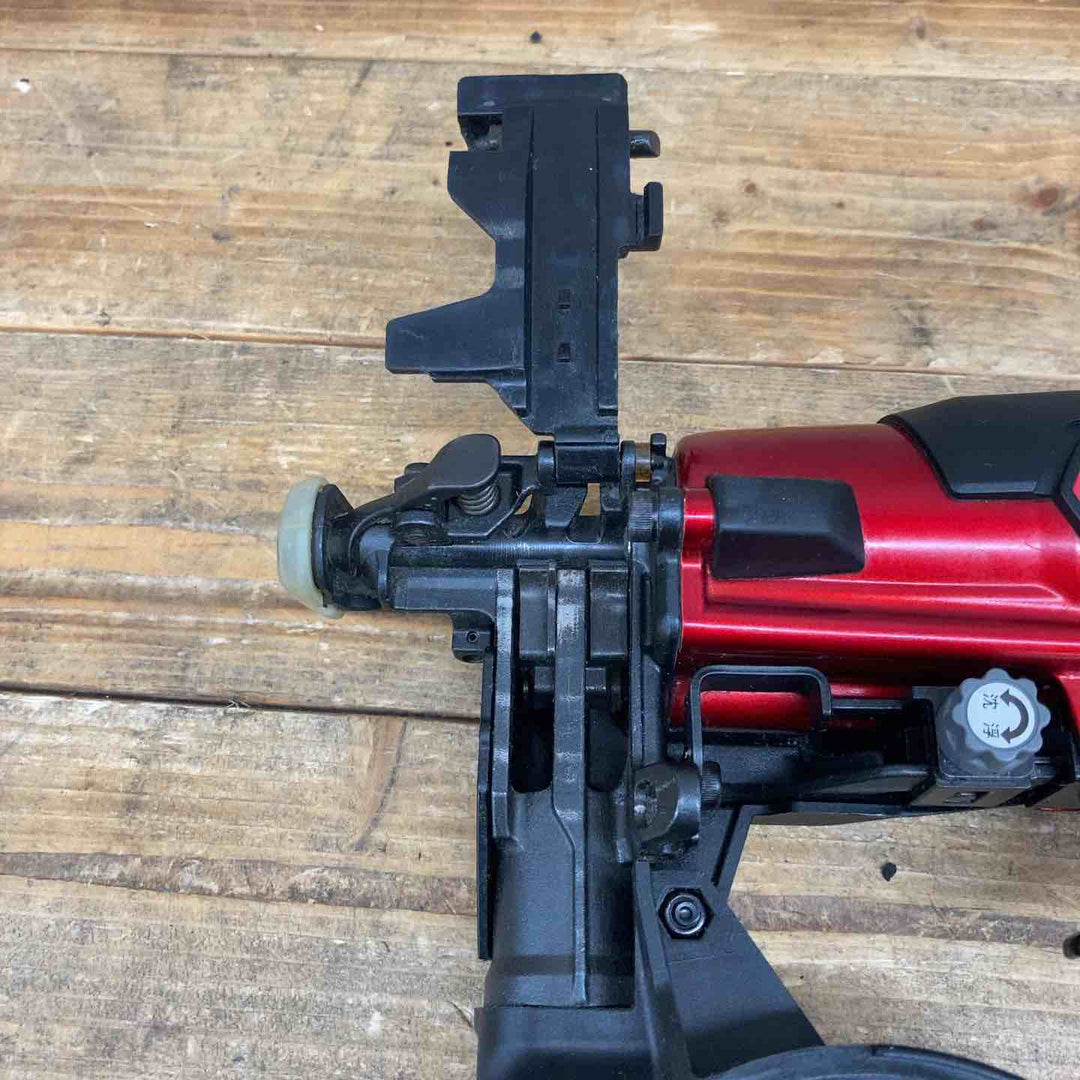 【中古品】 マキタ(makita) 41mm 高圧エアネジ打ち機 AR411HR 釘打ち ネイル エア工具　【東大和店】