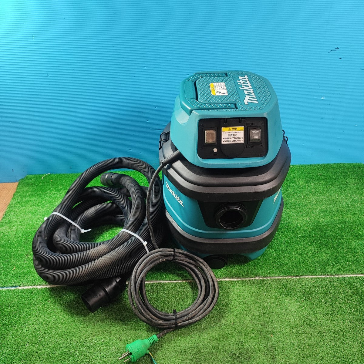 中古Makita スティッククリーナー 本体 Makita スティッククリーナー 本体 - メルカリ