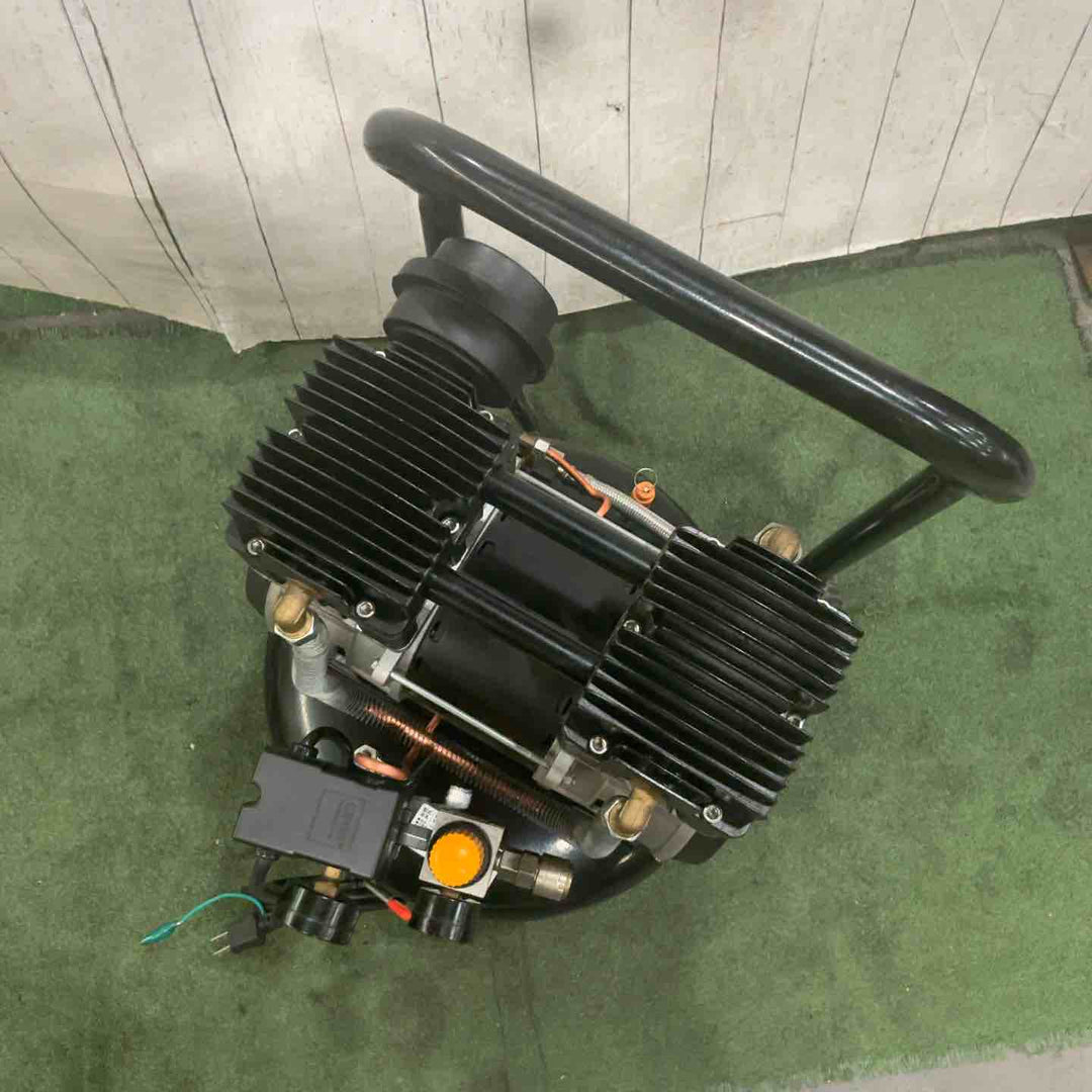 【店頭受取り限定】◇MTO オイルレス縦型省スペースコンプレッサー DZW038TBKN 動作確認済【川口店】