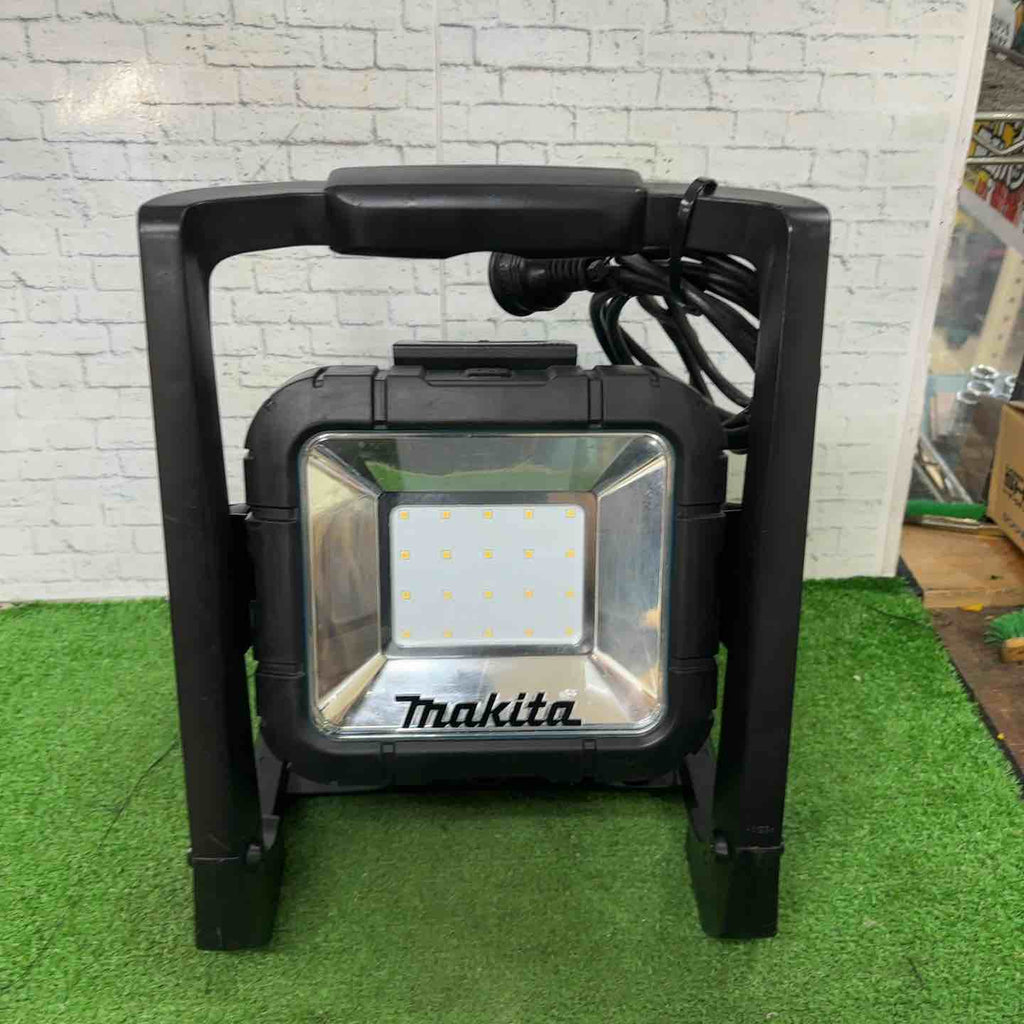 ☆マキタ(makita) コードレスLEDスタンドライト ML805【町田店