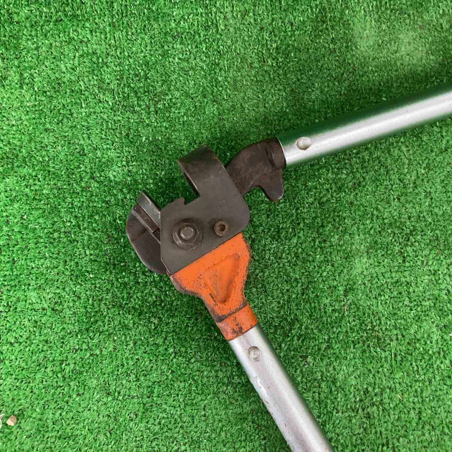 ネグロス電工 軽量間柱振れ止めチャンネル切り欠き工具 MAKCK32