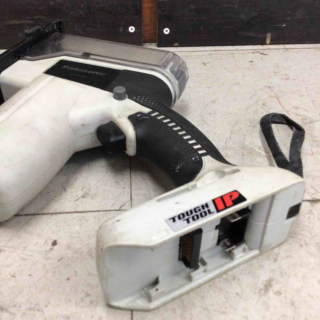 【中古品】 パナソニック/Panasonic コードレス角穴カッター本体のみ EZ4543X-B 【鴻巣店】