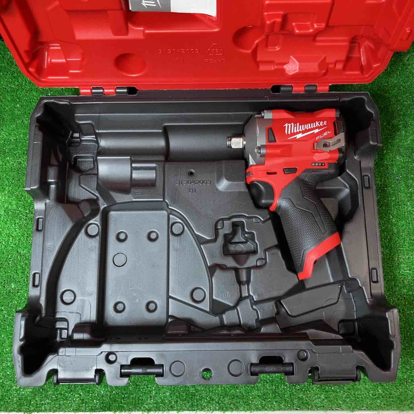 ミルウォーキー(milwaukee) 充電式インパクトレンチ M12FIWF12