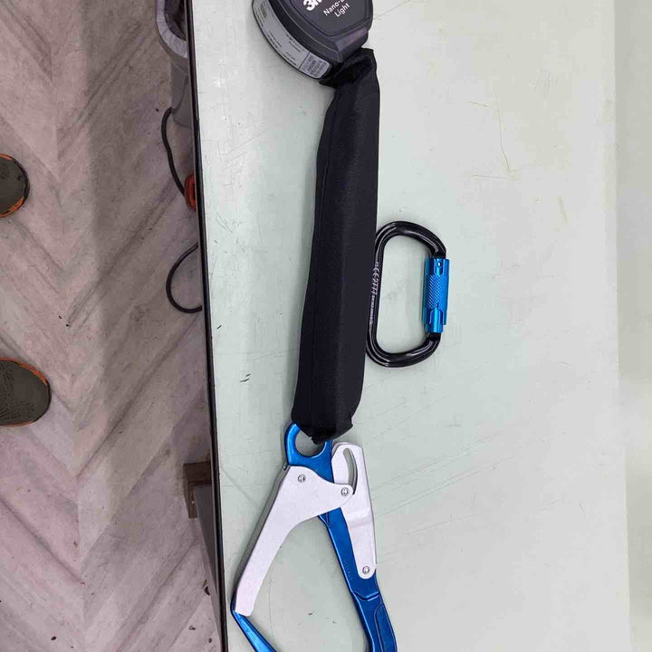 ◇[新規格適合] 3M 巻取り式ランヤード シングル(タイプ1)DBI-サラ Nano-Lok Light 3101739【越谷店】