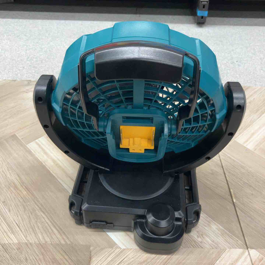 ★マキタ(makita) コードレスファン CF102DZ(本体のみ)【八潮店】
