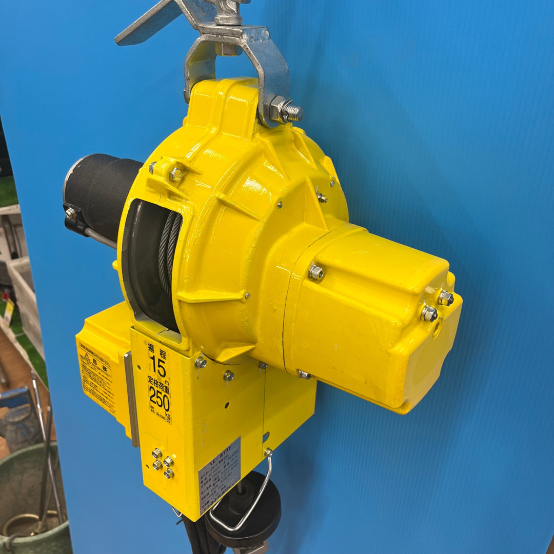 【美品】◇トーヨーコーケン(TKK) ウインチ ベビーホイスト BH-E815 定格荷重250kg 揚程15ｍ 製造2025/1【岩槻店】