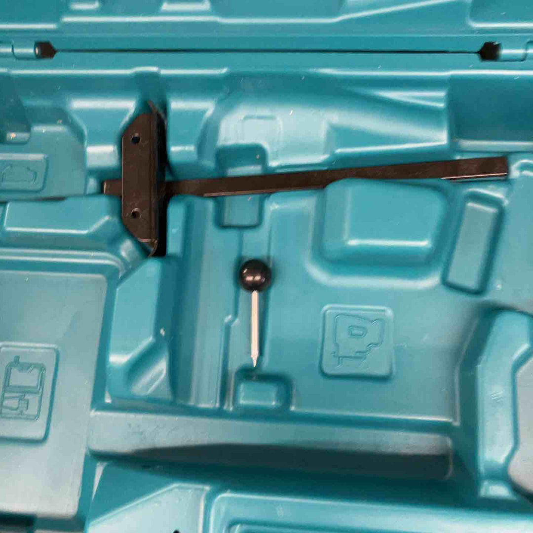 ◇マキタ(makita) 10.8V コードレスジグソー JV101DZ 本体+ケースセット【戸田店】