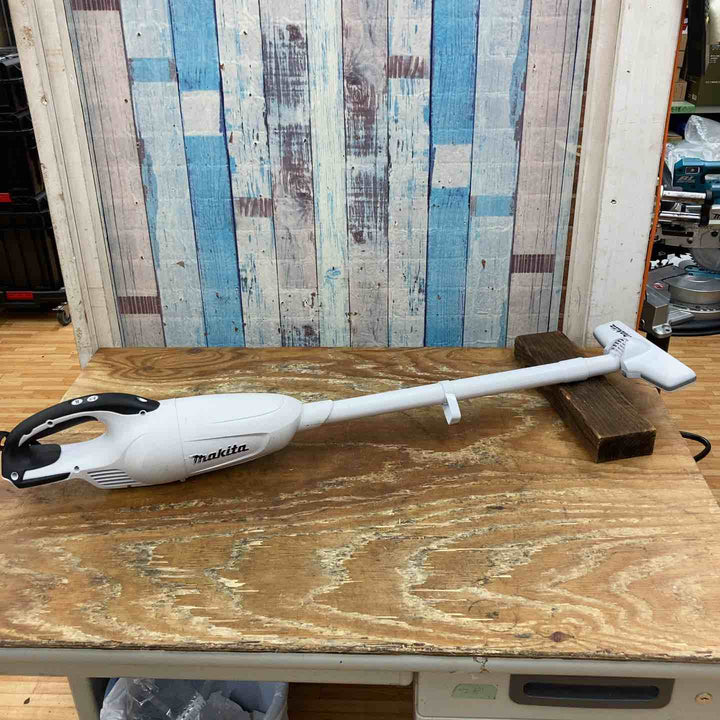 ☆マキタ(makita) コードレスクリーナー CL181FDZW【柏店】