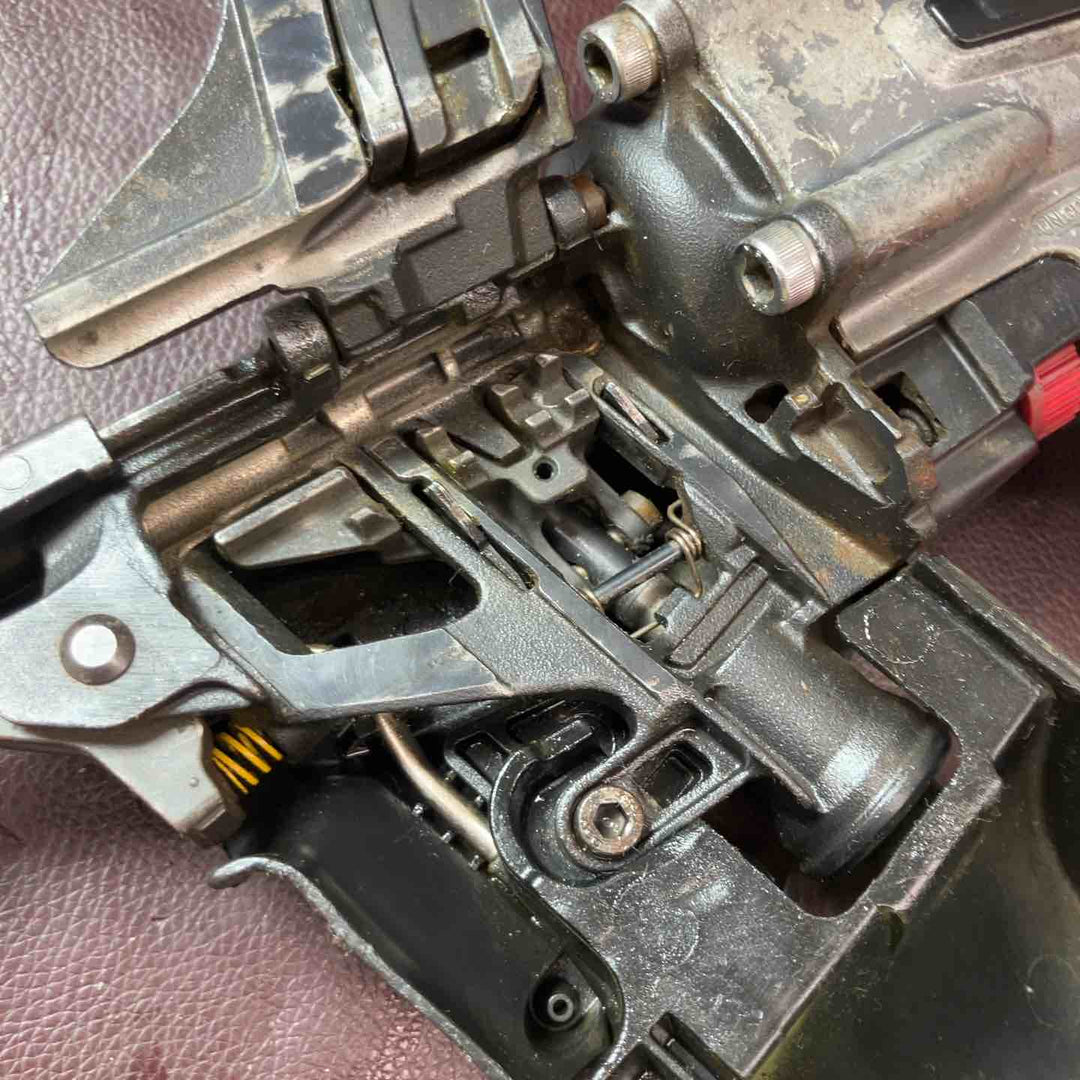 【中古品】 マックス(MAX) 高圧エア釘打ち機 HN-65N2(D) 【東大和店】