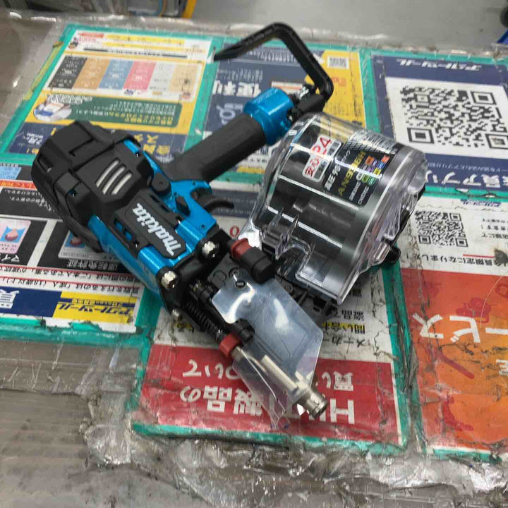 ★マキタ(makita) 高圧エア釘打ち機 AN936HM　本体のみ【戸田店】