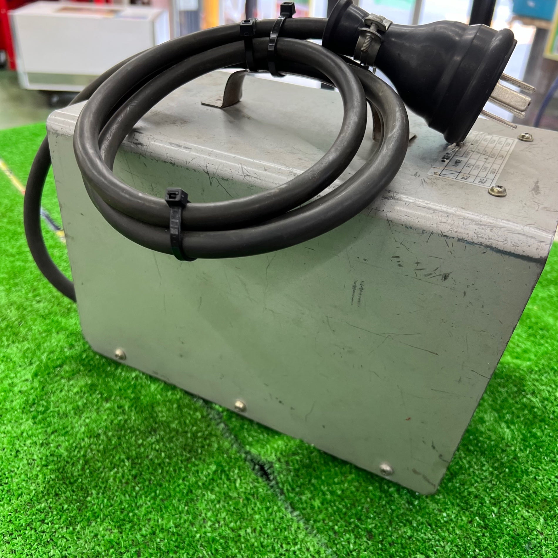スター電器 トランスターF-UP K-312 変圧器 降圧器【桶川店 スター電器 トランスターF-UP K-312 変圧器 降圧器【桶川店