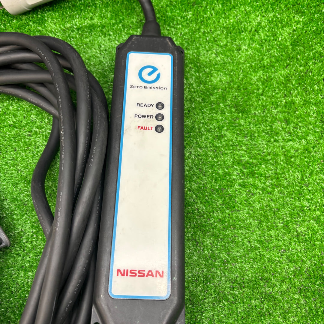日産純正 200V用EV充電ケーブル 普通充電 CE-JN26EDAD　動作未確認【電材館越谷店】