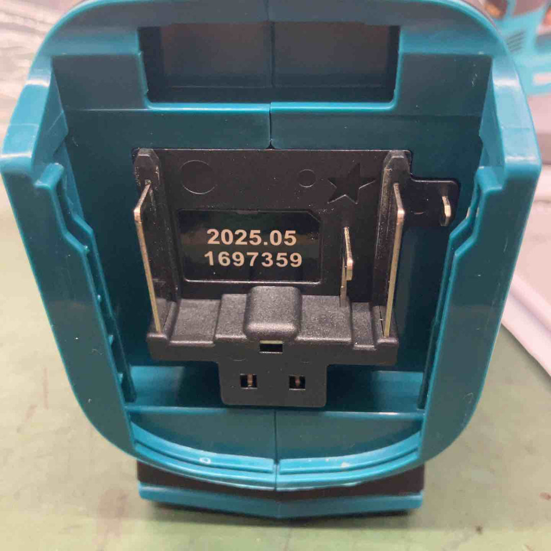 ★マキタ(makita) コードレス空気入れ MP180DZ【戸田店】